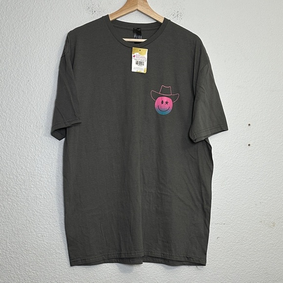 Women’s L/XL Short Sleeve Top NWT Cowboy Smiley Face Rodeo Western Festival - Picture 2 of 8